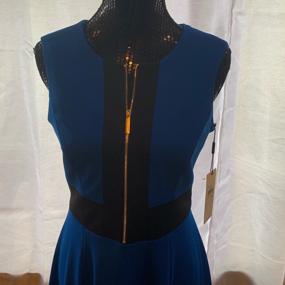 Calvin Klein ZIP-FRONT FIT & FLARE DRESS - Picture 3 of 8